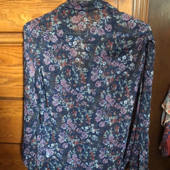 Blouse - Picture 6 of 8